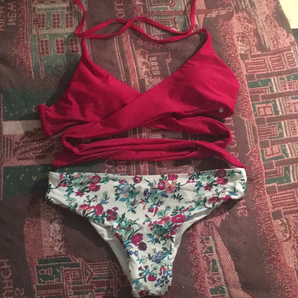 NEVER WORN bathing suit